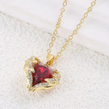 Kultainen rubiini sydänkaulaketju "Enkelin syleily"
