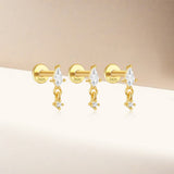Sofia – Hienot kultaketjut hillityllä kiillolla.