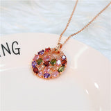 Kaulaketju monivärisellä jalokiviamuletilla